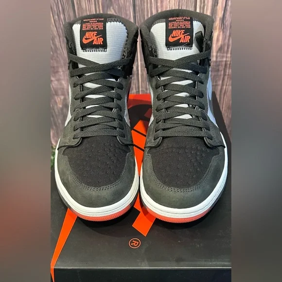 AIR JORDAN 1 HIGH GORE TEX - CEMENT GREY DARK CHARCOAL - SIZE 11 (DB2889 002) - Picture 3 of 7